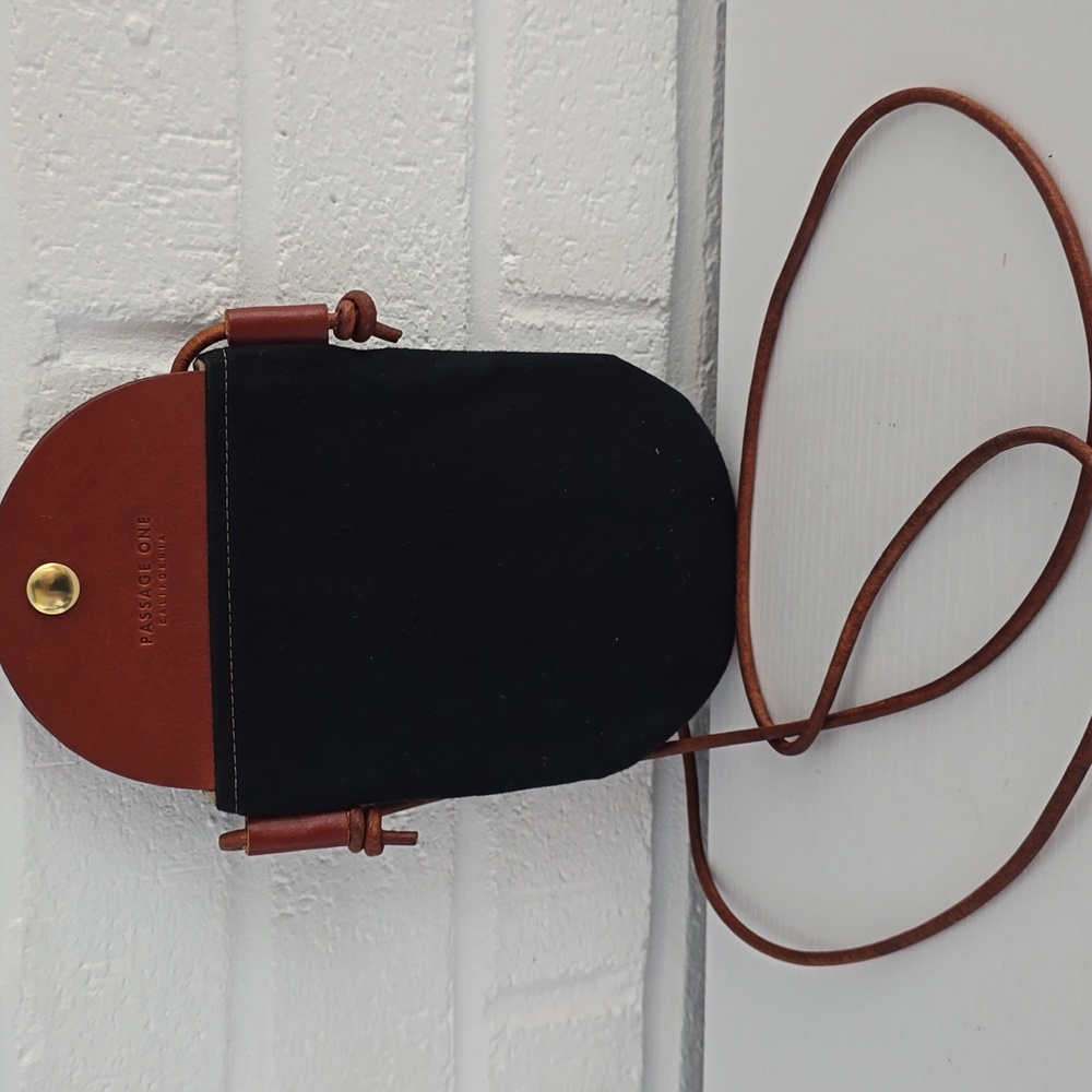 PASSAGE ONE BALI CROSSBODY BAG - BLACK Phone Case